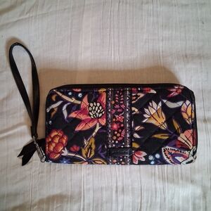 Vera Bradley Black Floral Wristlet Clutch